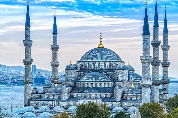CARWIZ rent a car - İstanbul - İstanbul'un Gözbebeği Sultanahmet Camii'nin Tarihi